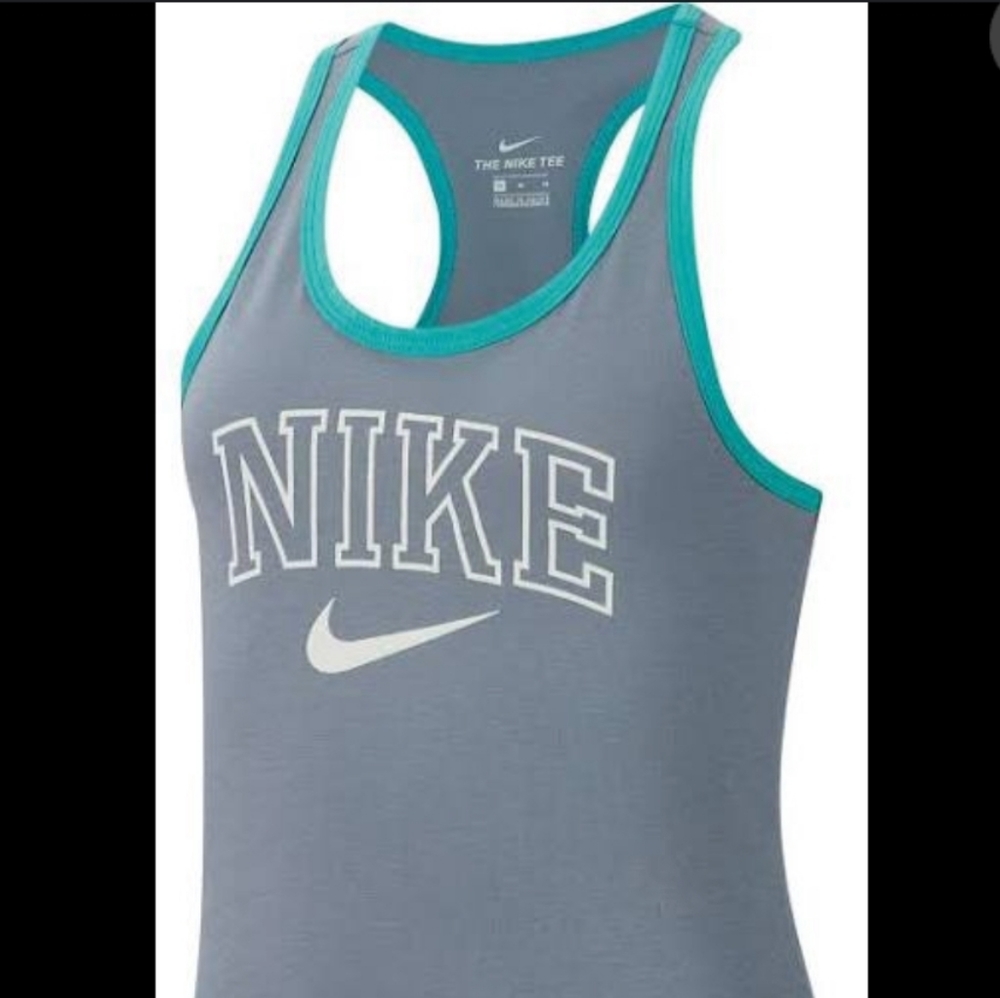 🆕️ Nike Racerback Tank - Picture 2 of 7